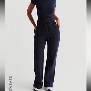 Navy Structure wide leg sweatpants & Navy blue long sleeve fitted top